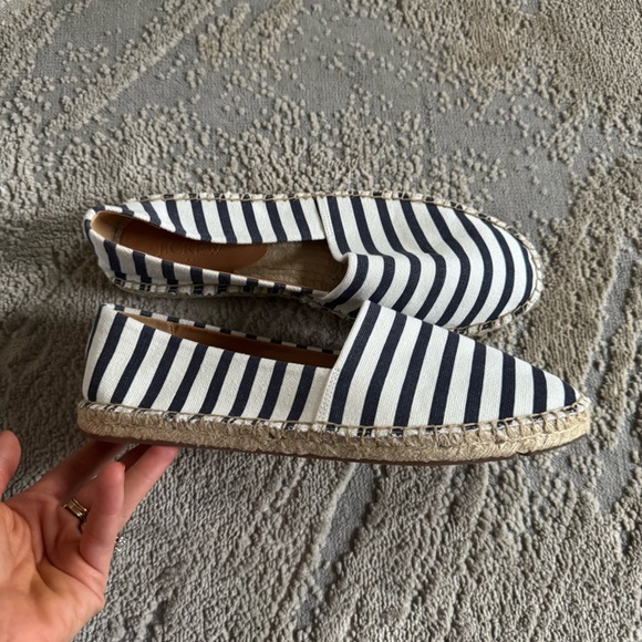 J Crew espadrilles slip on flats navy white striped 9 - Picture 1 of 11